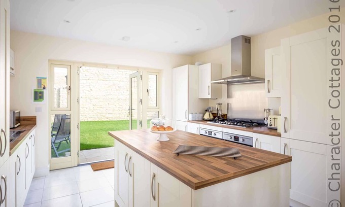 Bourton Cottage | The Bybrook