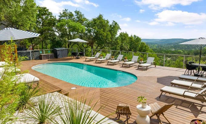 Wimberley Cabin | Beachfront Bliss at The Bygone - 4-Star Ocean View Retreat