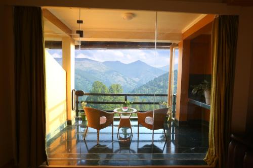 Shimla Hotel | Relax at The Byke Nature Vilas - Pure Veg Retreat