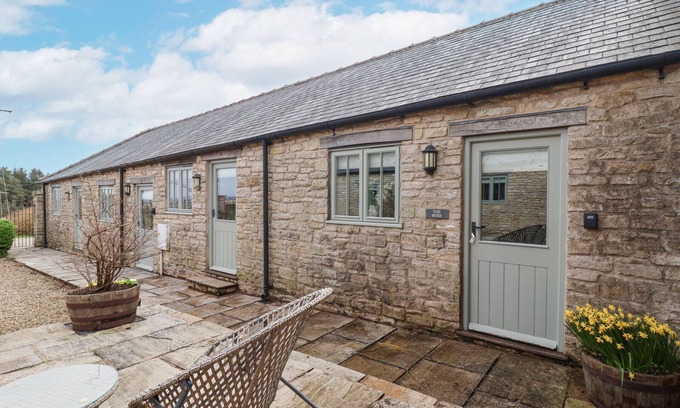 Scawton Cottage | Pet-Friendly Getaway at The Byre in Beautiful Thirsk