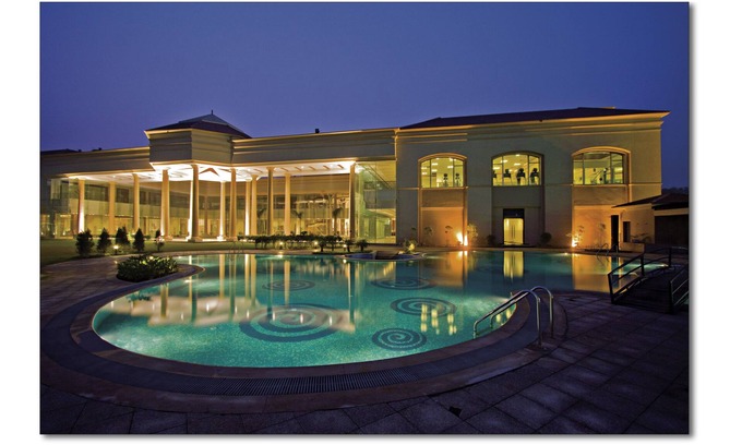 Phagwara Hotel | Relax at The Cabbana Resort & Spa: Enjoy Pool and Wellness