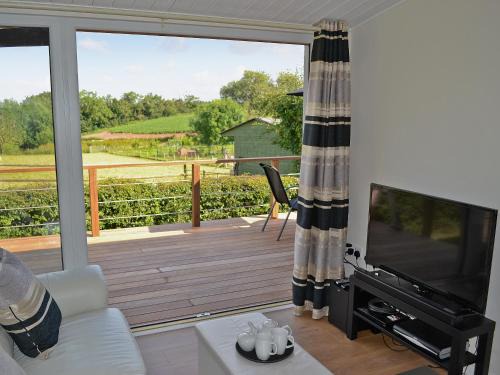 Great Witley House | Discover The Cabin: Family-Friendly 4-Star Retreat