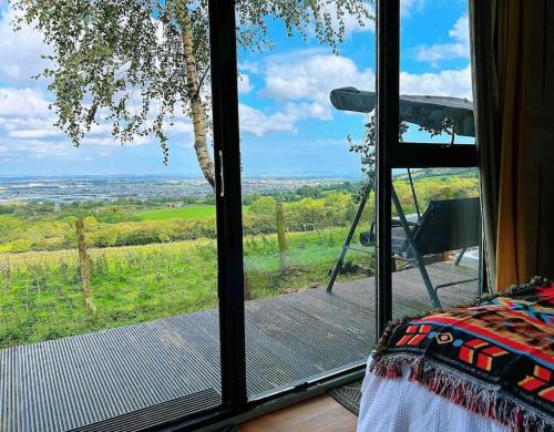 Brittas Ski Chalet | Welcoming Cabin in the Woods with Pet-Friendly Amenities