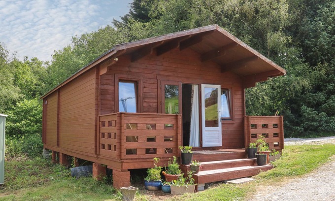 Saint Ann's Chapel Cottage | Romantic Retreat at The Cabin, Lowley Brook Farm in Launceston