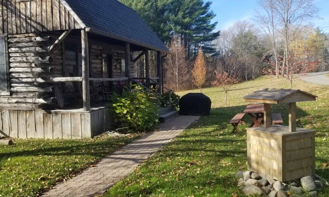 Skowhegan Cabin | Enjoy Free Private Parking and Oceanfront Views Awaits You