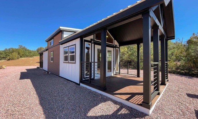 Canon City Cabin | Unforgettable Stay at The Cabin with Spa & Family Amenities