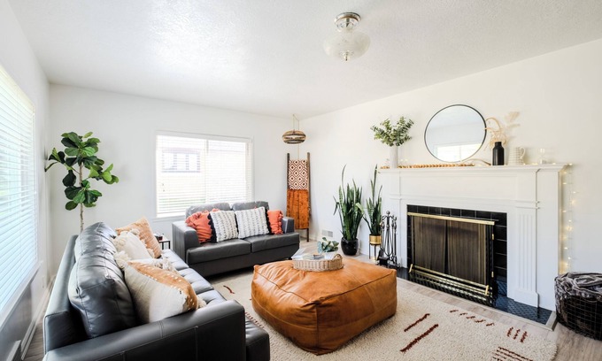 Logan House | Cozy Cache Cottage: Pet-Friendly Retreat Near Logan Attractions