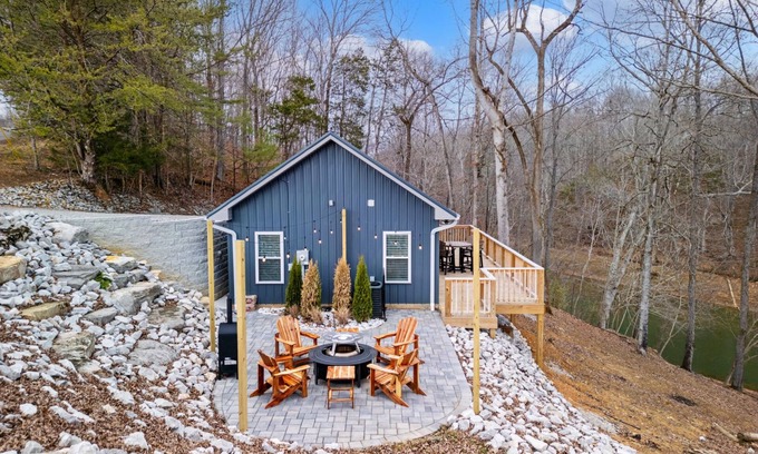 Sparta House | Experience The Calf Killer Cottage: 10/10 Guest Rated Retreat