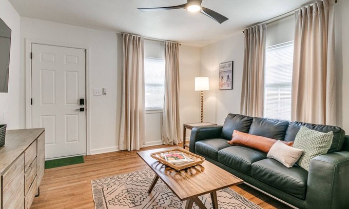 Norman Apartment | The Cali - 1/4 mile to OU Stadium
