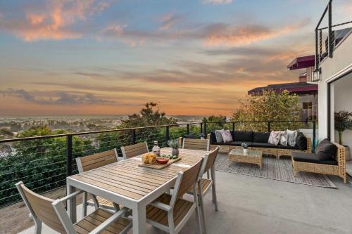 Mission Hills House | Discover The California II - Mission Hills Family Retreat