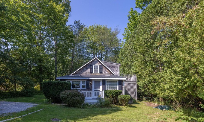 Camden House | Discover The Camden Cottage: Your Ideal North Vacation Home
