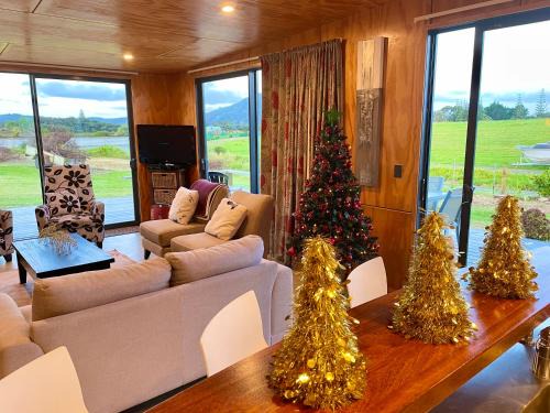 Pukenui House | Top-Rated The Camel at Araiawa Raio Lodge Pukenui Awaits