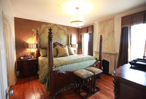 Tulsa Hotel | Relax at The Campbell Hotel: Pet Friendly & Spa Amenities