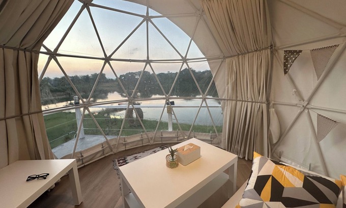 Ko Samrong Hotel | Guest-Favorite The Campster Kanchanaburi with Pool & Spa