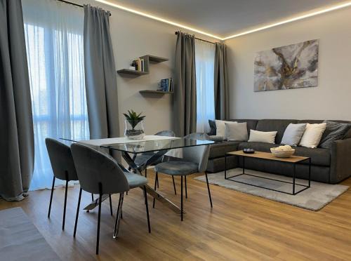 Sesto Calende Apartment | Relax at The Captain's Apartments Marina, 4-Star Comfort