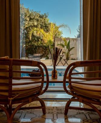 Victoria Bed & Breakfast | Discover The Carob Tree: 4-Star Stay with Pool & Breakfast