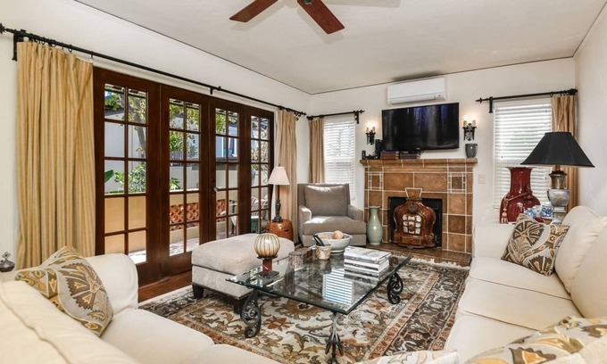 Park West House | Guest Rated 10/10: The Carriage House with Oceanfront Views