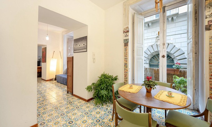 Naples City Centre Apartment | Discover Casa di Darma: Historic Center & Pet Friendly