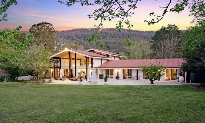 Kangaroo Valley House | 'THE CASA' - Inspiring Kangaroo Valley Retreat