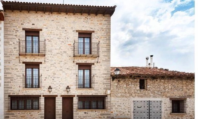 Fortanete Cottage | Exceptional Family Retreat at The Casal de Nicolás