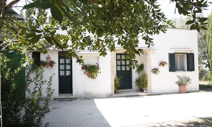 Ruffano House | Discover Casetta di Chiusura Grande: Family-Friendly Retreat