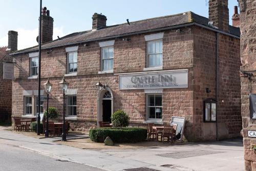 Spofforth Hotel | Inviting Stay at The Castle Inn with Family-Friendly Amenities