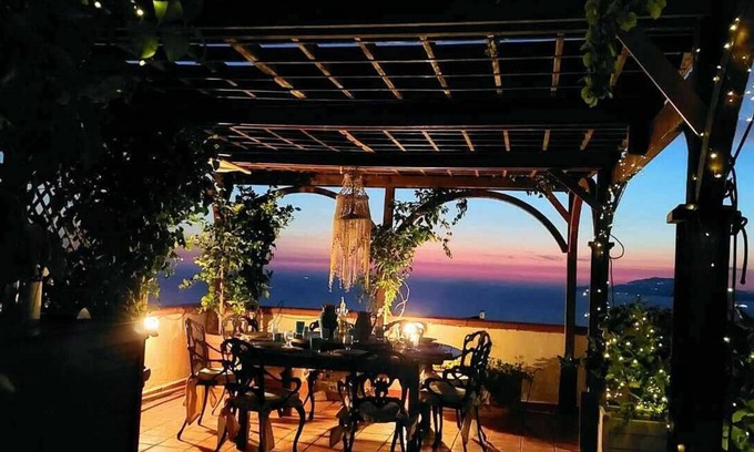 Anacapri House | Discover The Caterinella: Spa, Hot Tub & Breakfast Awaits