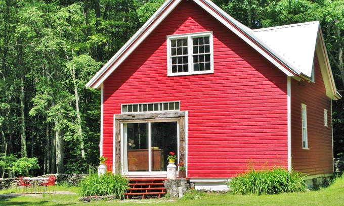 Highmount House | Pet-Friendly Retreat at The Catskills Red Barn - 10/10 Rated
