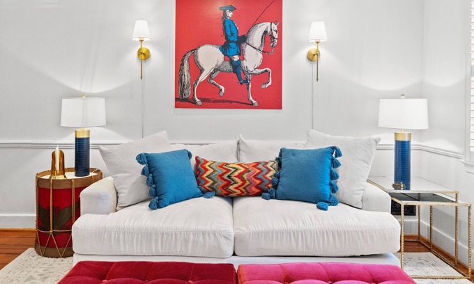 Old Town Alexandria House | Timeless Comfort Awaits in Historic OldTown with Breakfast