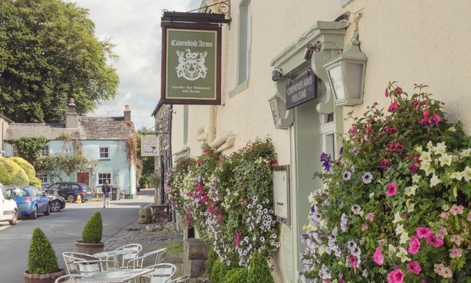 Cartmel Hotel | Discover The Cavendish Arms: 9/10 Guest Rated with Breakfast