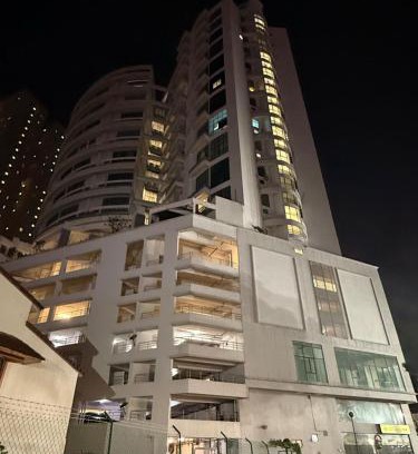 Bayan Lepas Apartment | THE CEO 3 BEDROOM near USM SPICE ARENA PANTAI SPECIALIST AIRPORT