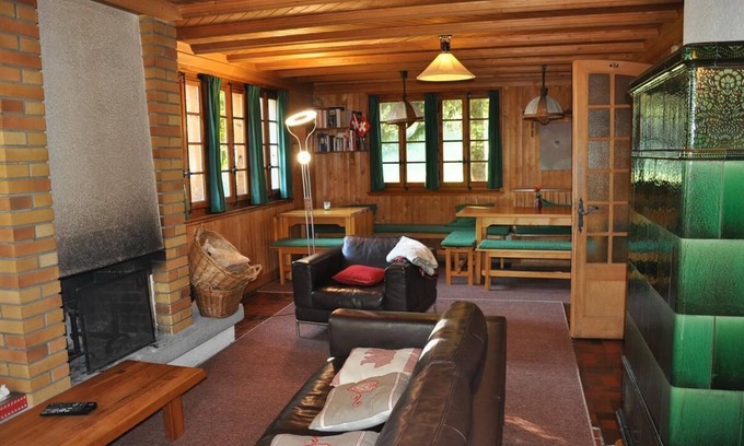 Barboleusaz Ski Chalet | The chalet is located 200 m. from the Barboleuse gondolas linking the Villars-Gryon-Les Diablerets s