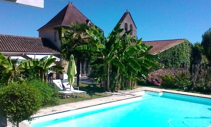 Espiet House | Discover The Chamber at Lezardiere: Family-Friendly Escape
