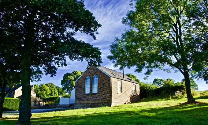 Holestone Moor Cottage | Experience The Chapel: Pet-Friendly Retreat in Derbyshire