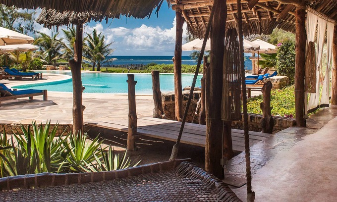 Watamu Hotel | Discover Lonno Lodge: 5-Star Ocean View Retreat with Spa