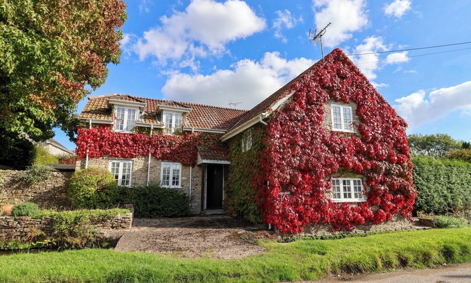 Littlebredy Cottage | THE CHEESEHOUSE, pet friendly, with a garden in Litton Cheney