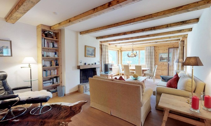 Sankt Moritz-Bad Apartment | Chesa Surlej: Prime Location Next to Signal Slope & Spa