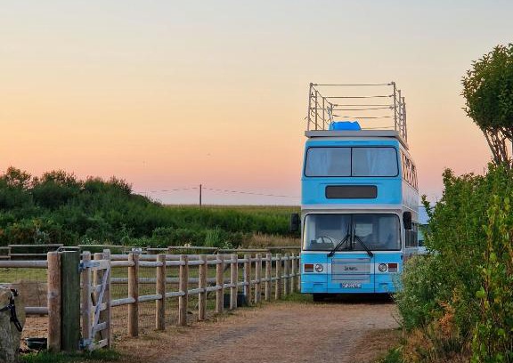Eguisheim Bed & Breakfast | Experience Family Comfort at The Chill Bus Hôtel Eguisheim