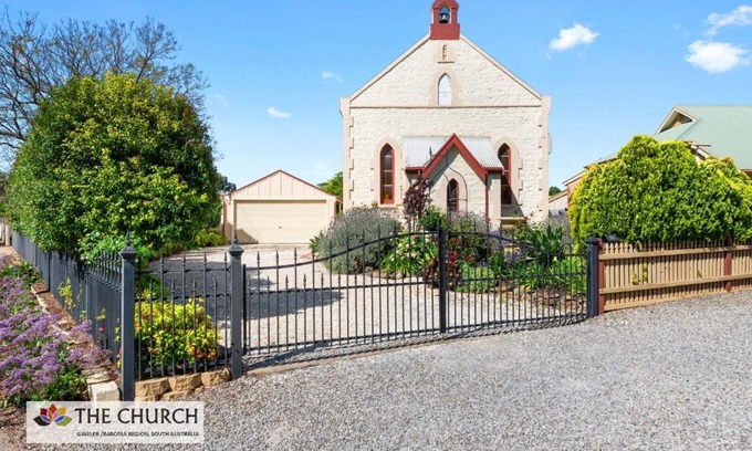 Willaston House | Experience 'THE CHURCH' Guest Home in Barossa Region