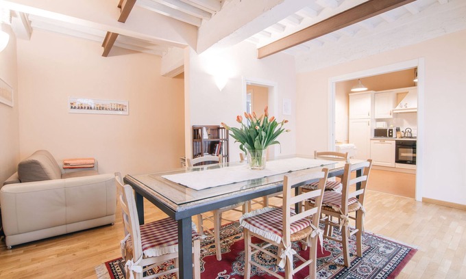 Uzzano Apartment | Discover The Citrus Village - Mandarin: Spa & Hot Tub Retreat