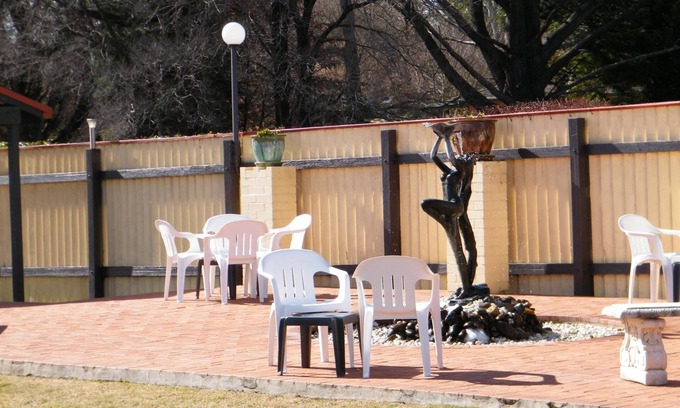 Glen Innes Hotel | Discover The Clansman Motel: Family-Friendly with Breakfast