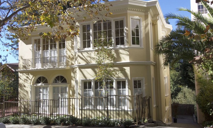 Claremont House | Unforgettable Claremont District Getaway with Spa & Hot Tub