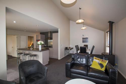 Martinborough Hotel | Pet-Friendly Escape at The Claremont Motel - 5 Stars!