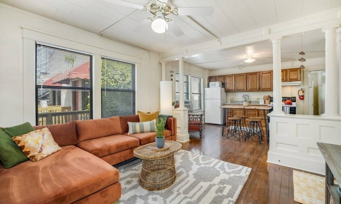 Fayetteville Apartment | Pet-Friendly The Clementine: Walk Everywhere, Guest Rated 9/10