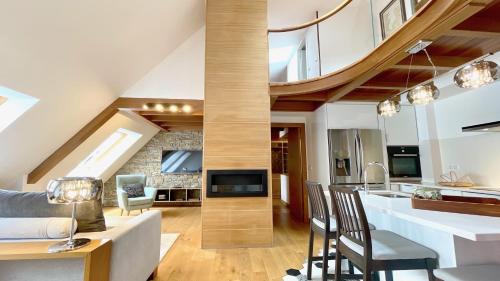 Covas Apartment | Oceanfront Escape at The Cliffs - MarCastelos