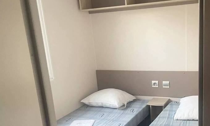 Banes House | Family-Friendly Mobile Home at Campsite Le Clos de Banes
