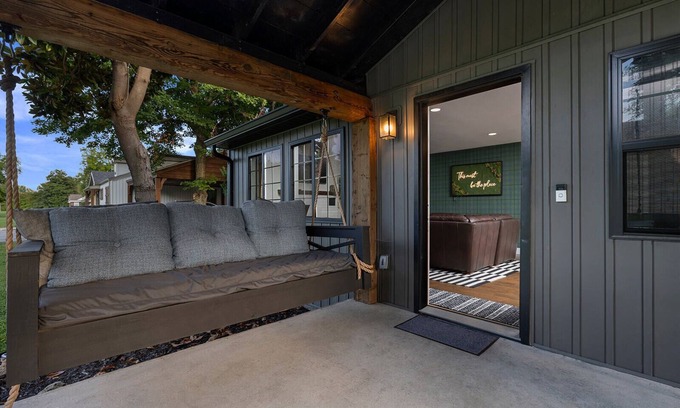 Springfield House | Experience The ClubHouse: Ocean View with Spa & Family Fun