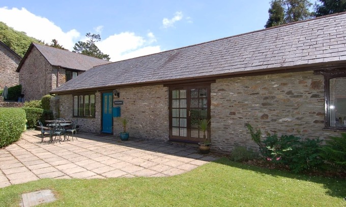 Ivybridge Cottage | Family-Friendly Coach House with Pool in Beautiful Modbury