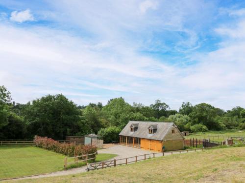 Middleton Cheney House | Experience Comfort at The Coach House - A 4-Star Retreat