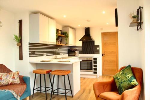 Peacehaven Apartment | Oceanfront Bliss at The Coastal Retreat near Brighton